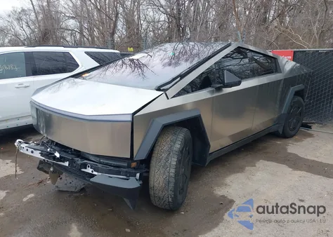2025 Tesla Cybertruck All-Wheel Drive z USA, uszkodzony, nr VIN 7G2CEHED6SA070884